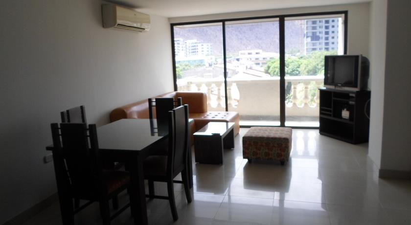 Apartahotel Roca Marina-05